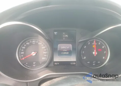 2016 Mercedes-Benz C 300 4Matic z USA, uszkodzony, nr VIN 55SWF4KB5GU108252